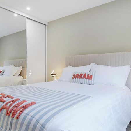 Seaview Lodge Apartment 'Sleeping 4 Guests' Rockstown Ngoại thất bức ảnh